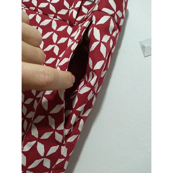 Ann Taylor Size 4 Marisa Red White Loft Pants Geometric Skinny Crop Pockets - Picture 5 of 13